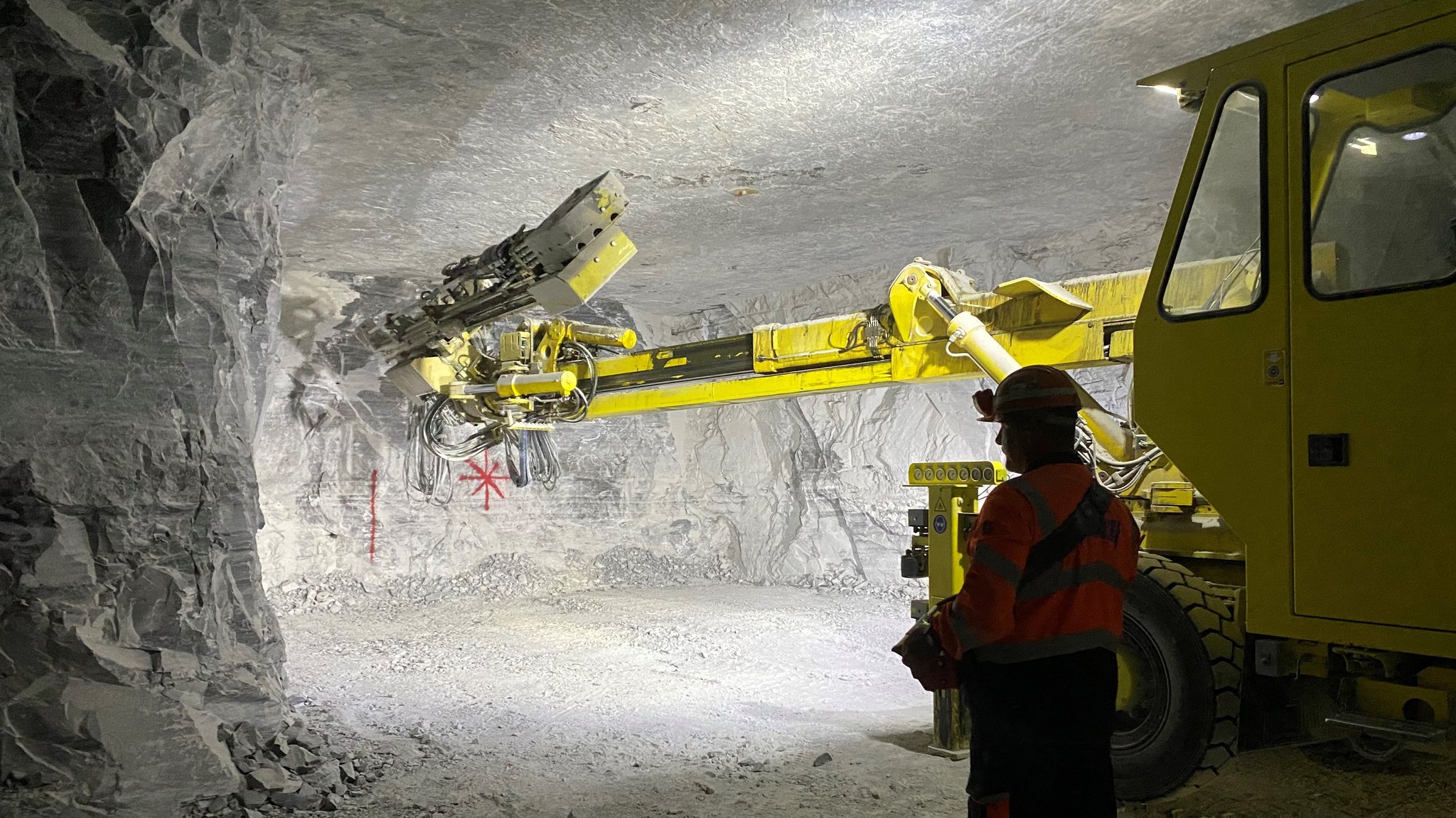 Anhydrit-Abbau im Knauf-Bergwerk in Hüttenheim 