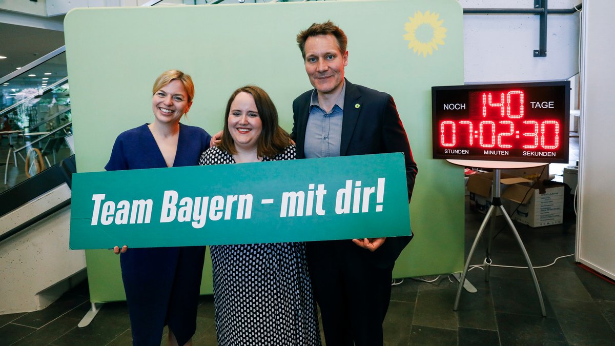 Grünen-Chefin Lang mit den Spitzenkandidaten Schulze und Hartmann