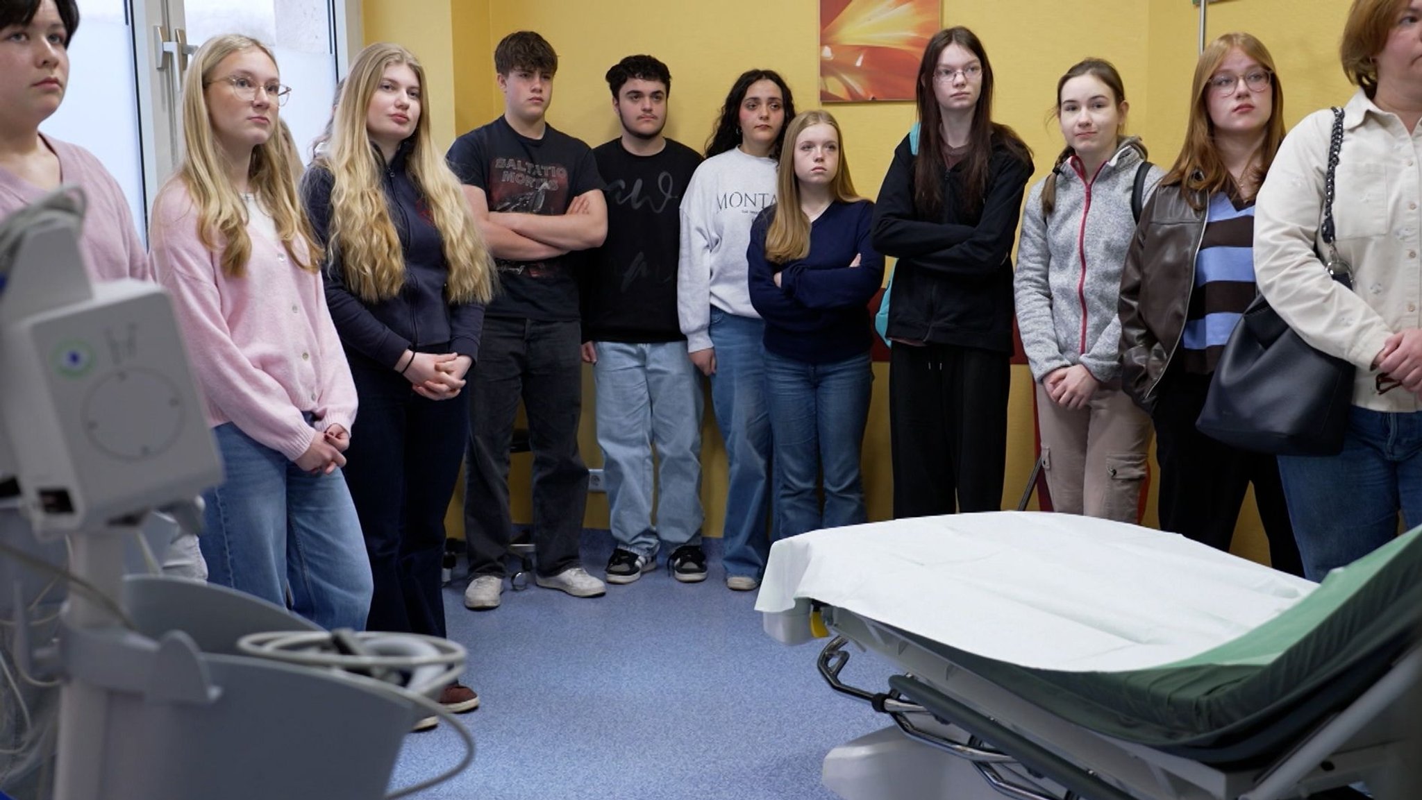 Ob der Pflege-Beruf der richtige ist, konnten junge Menschen bei der Tour de Care herausfinden.