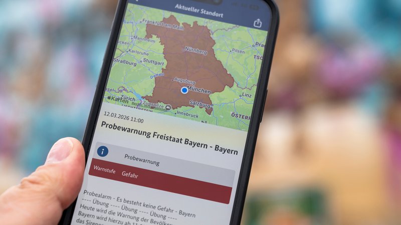 Probewarnung Freistaat Bayern | Bild: picture alliance/dpa | Peter Kneffel Probewarnung Freistaat Bayern