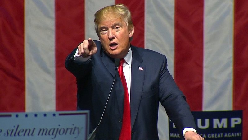 Donald Trump auf einer Wahlkampfrede ("Fahrenheit 11/9"-Filmszene)