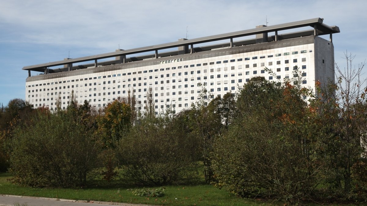 Blick auf das Großhadener Klinikum in München.