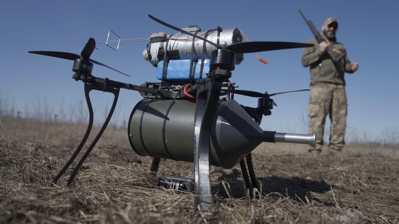 Die 93. Brigade der Ukraine erprobt bei Donezk neue Materialien | Bild: Jose Colon/Anadolu/Picture Alliance Die 93. Brigade der Ukraine erprobt bei Donezk neue Materialien