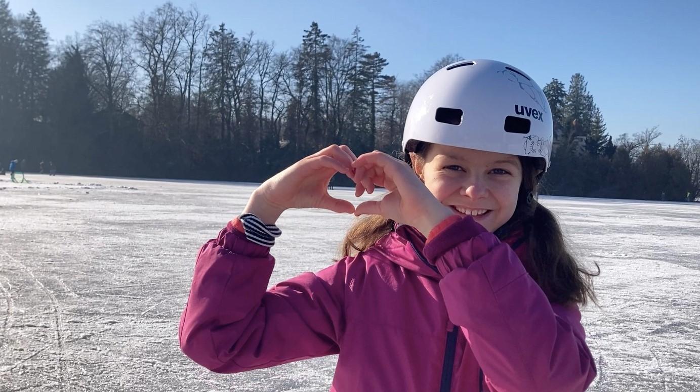 Die neunjährige Luisa beim Eislaufen: Seit fünf Jahren lebt sie mit einem Spenderherz. 