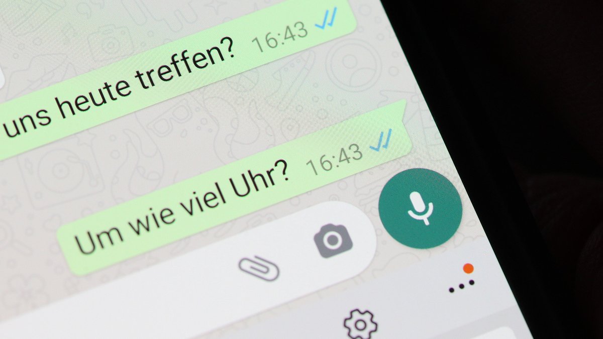 Viral, aber falsch: Gerüchte um dritten WhatsApp-Haken