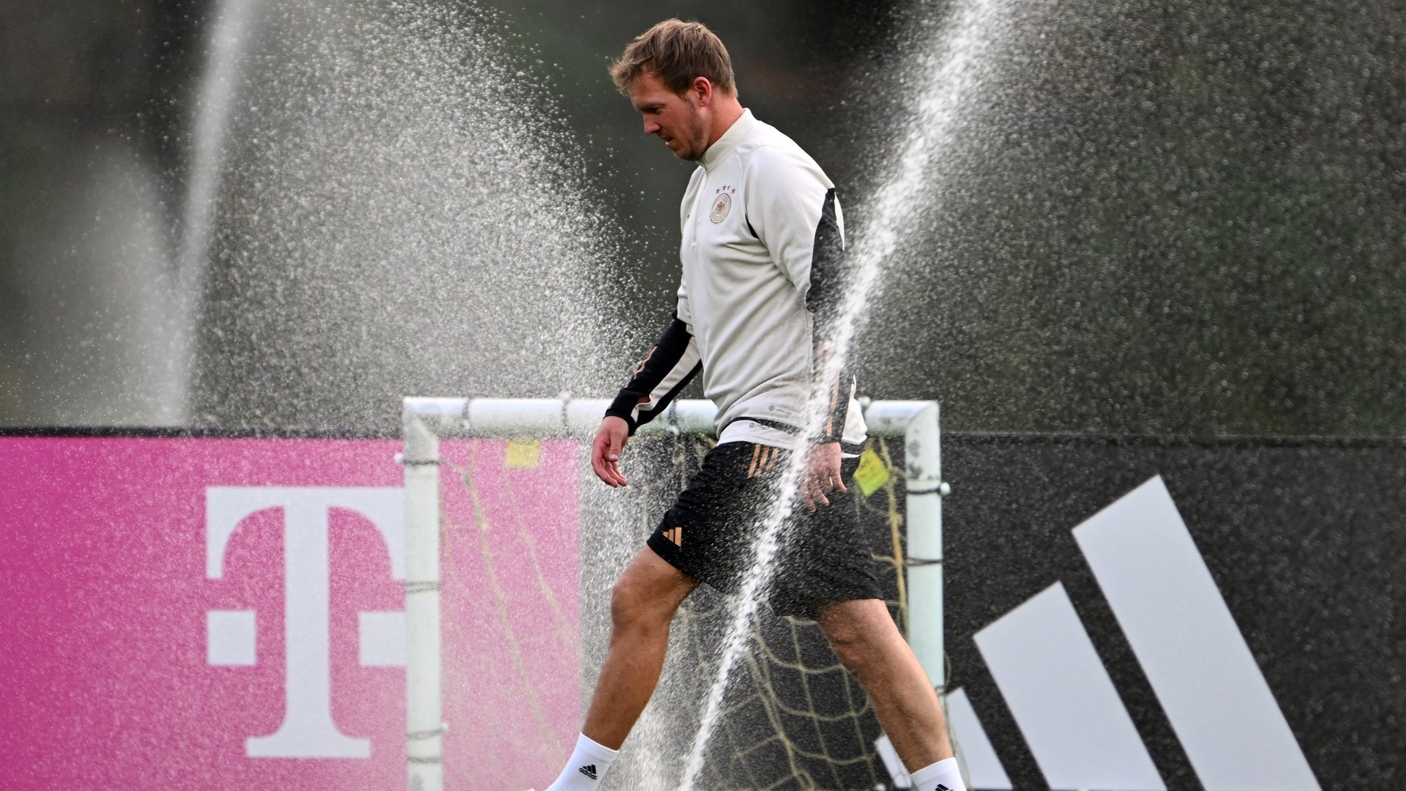 Bundestrainer Julian Nagelsmann beim Training in den USA