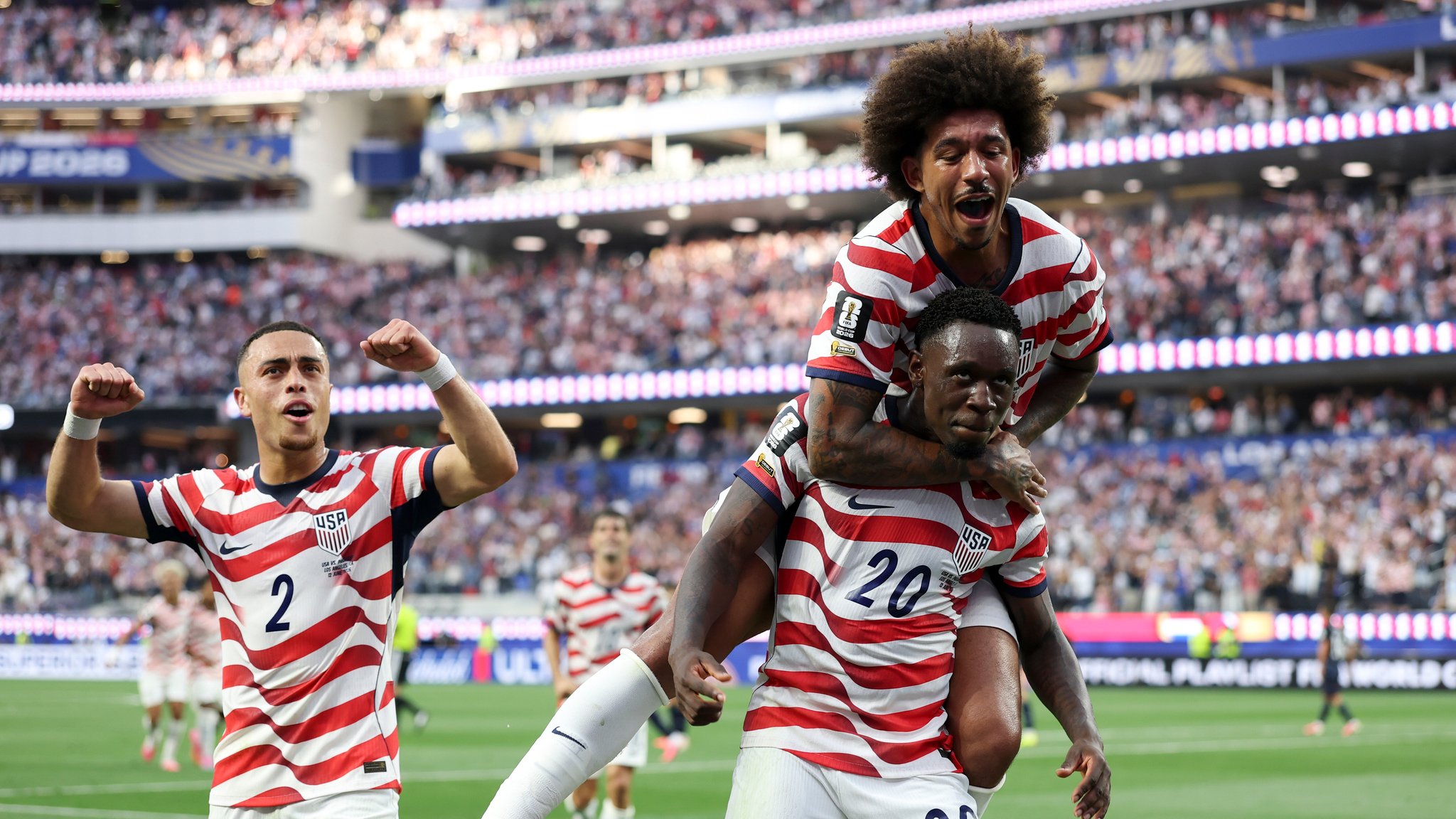 Torjubel der US-Spieler in der WM-Partie gegen Paraguay