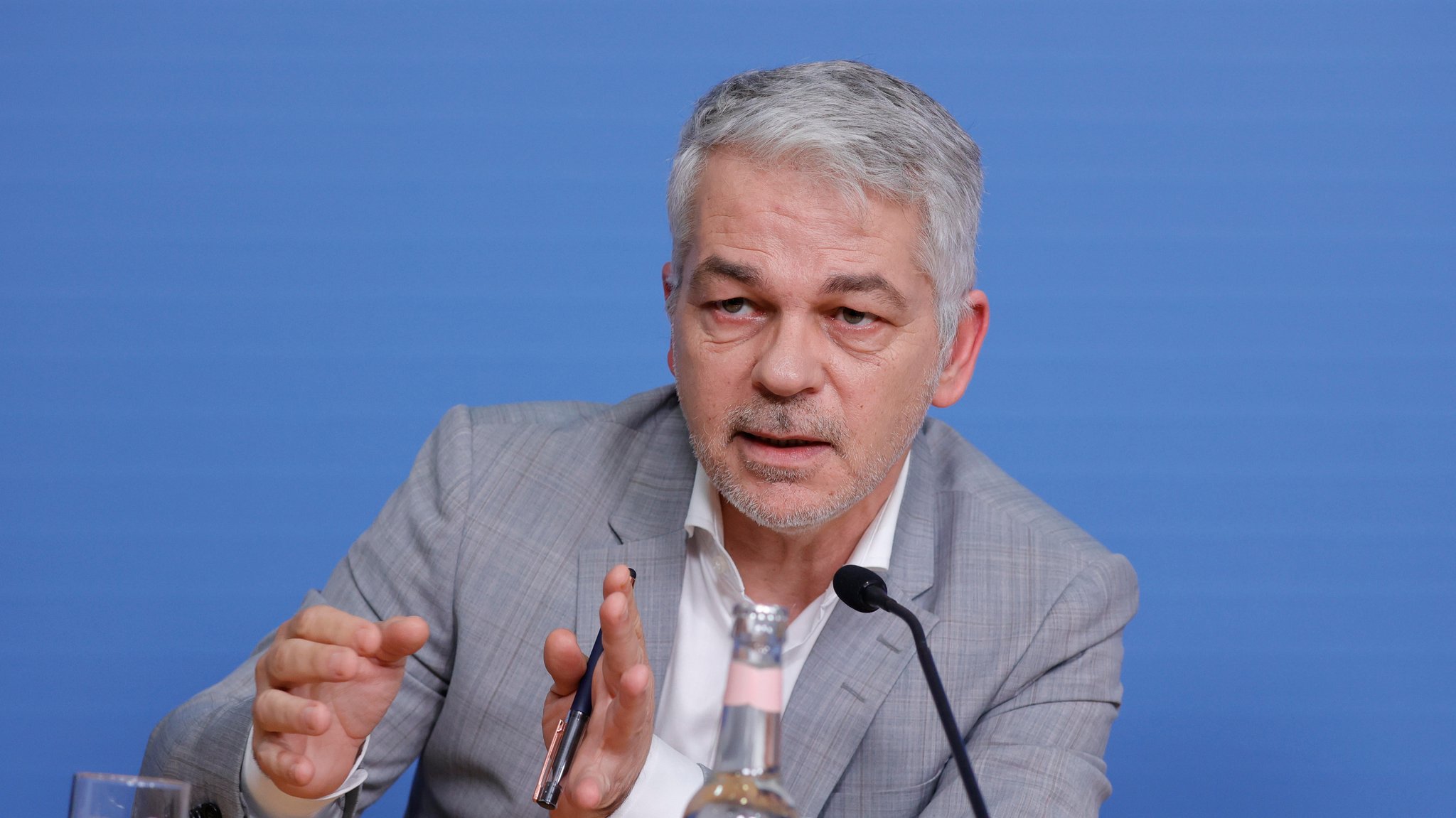 Mit wem ist Carlo Masala verheiratet? Ein Blick hinter die Fassade des Politikwissenschaftlers Carlo Masala – Ein Mann mit klaren Werten
