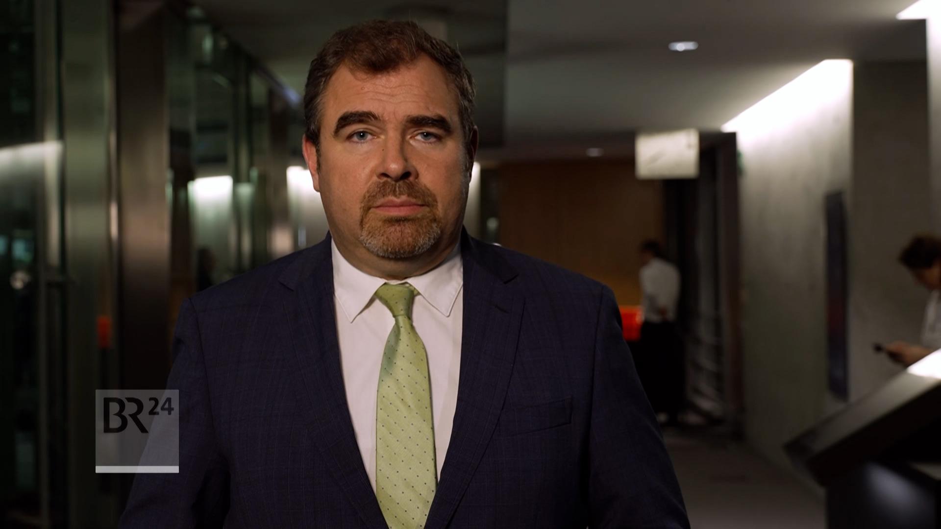 CSU-Verteidigungspolitiker Florian Hahn gehört dem Verteidigungsausschuss an. Dieser war heute in der Taurus-Abhöraffäre zu einer Sondersitzung zusammengekommen.