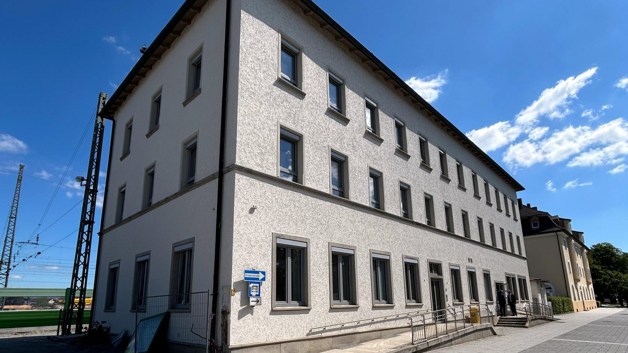 Außenansicht des künftigen Verwaltungsgerichts in Plattling. | Bild: StMB Außenansicht des künftigen Verwaltungsgerichts in Plattling.
