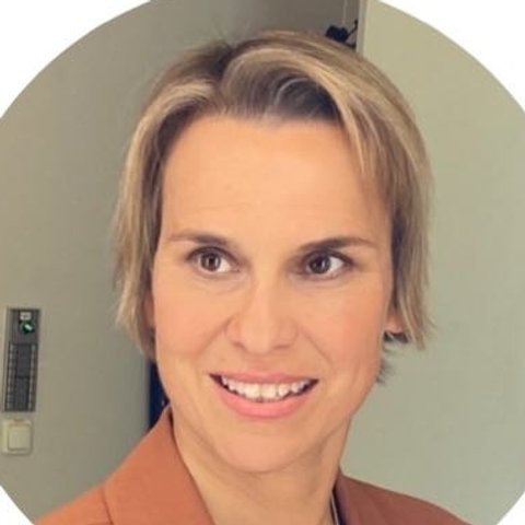 Astrid Uhr Astrid Uhr