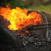 Archäologie des Feuers - Der lange Weg vom Buschbrand zum Ofen | Bild: colourbox.com