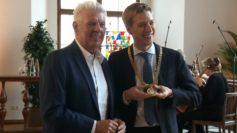 Alt-Oberbürgermeister Dieter Reiter (SPD) und Nachfolger Dominik Krause (Grüne) | Bild: BR Alt-Oberbürgermeister Dieter Reiter (SPD) und Nachfolger Dominik Krause (Grüne)