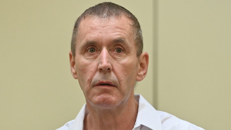 Manfred Genditzki beim Wiederaufnahmeverfahren im Juli 2023 | Bild: pa/dpa/Frank Hoermann / SVEN SIMON Manfred Genditzki beim Wiederaufnahmeverfahren im Juli 2023