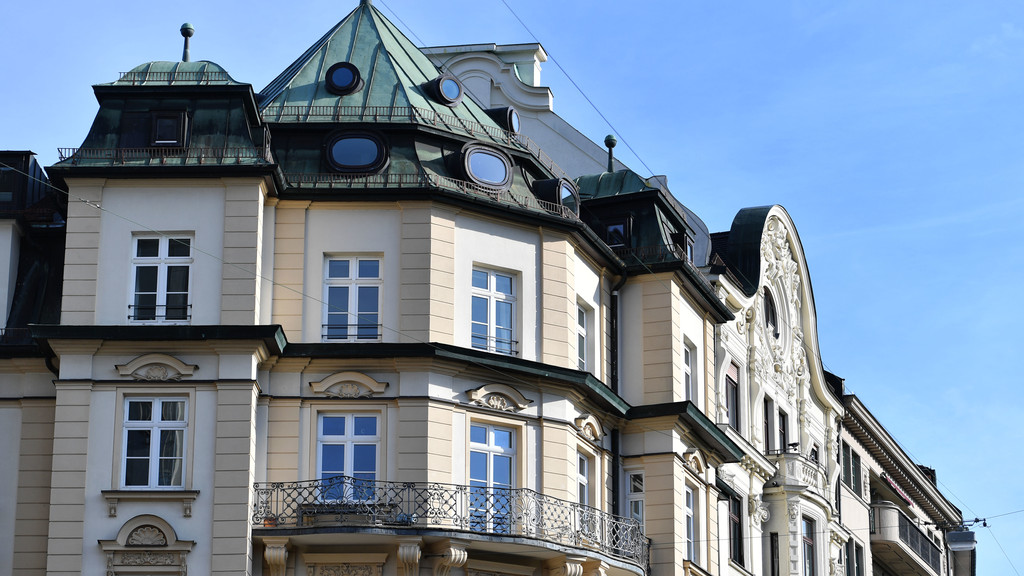 Jeder Mieter in deutschen Großstädten kennt die Geschichten von einem Immobilienmarkt, der völlig außer Kontrolle geraten ist. 