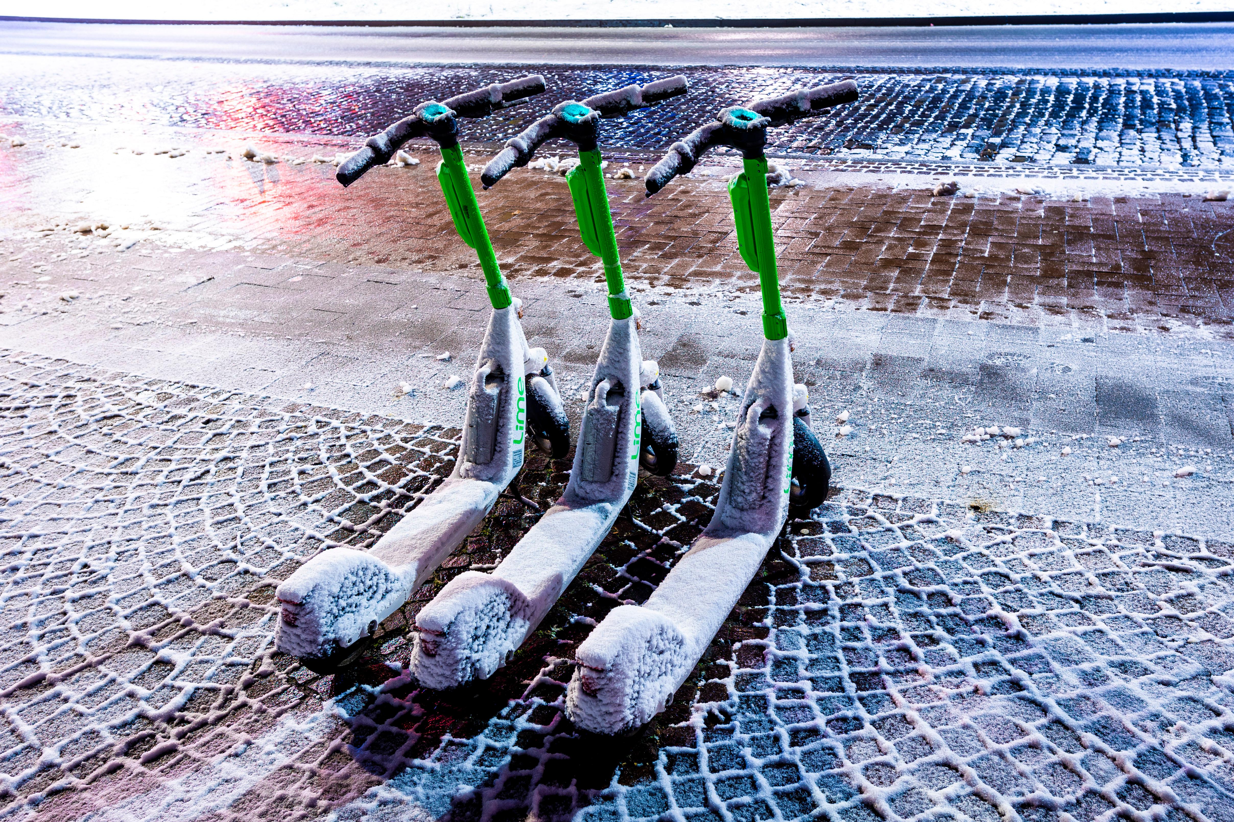 E-Scooter des Elektro-Tretroller-Sharing-Anbieters Lime