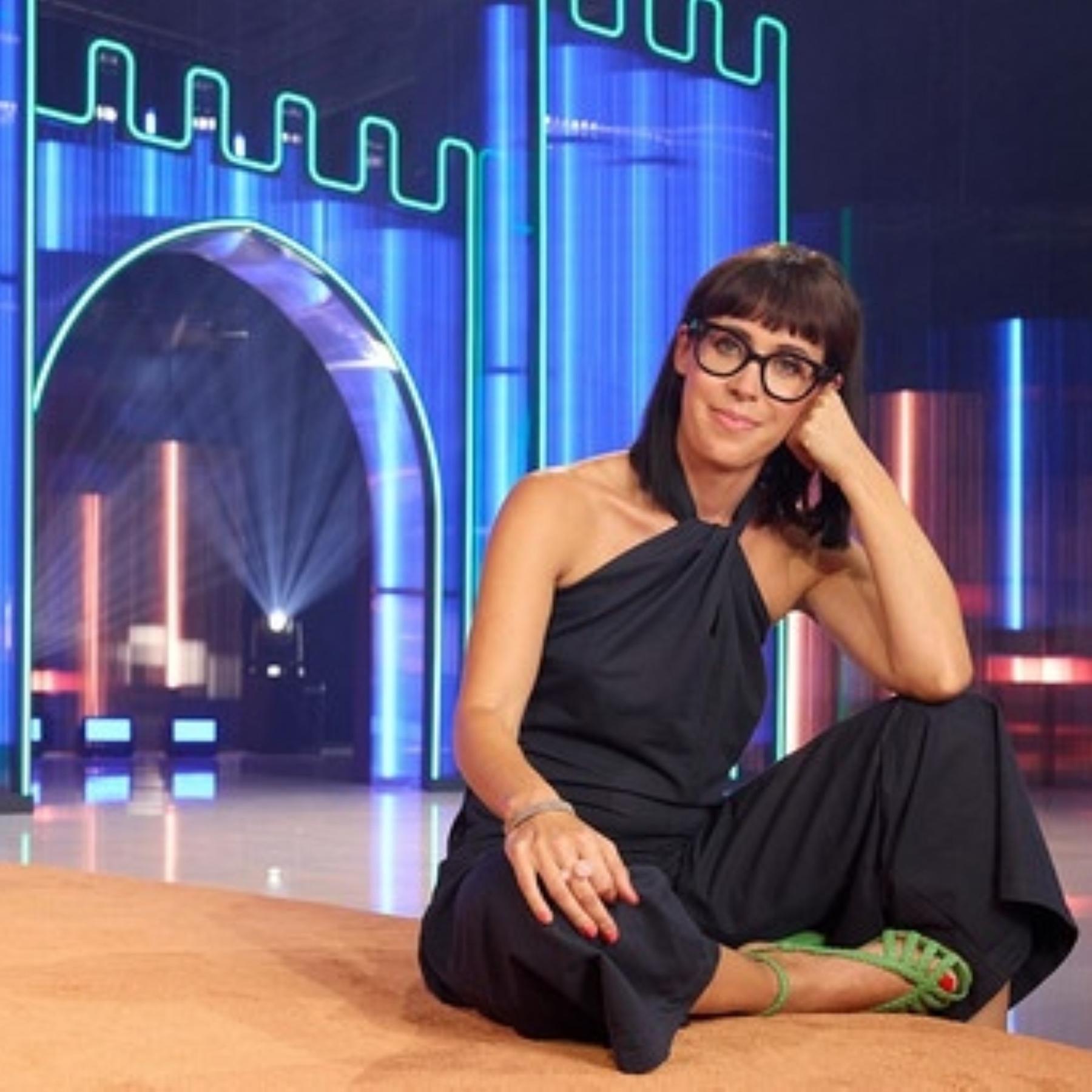 Das geht nur mit Humor! Kabarettistin Eva Karl Faltermeier zum Schulstart