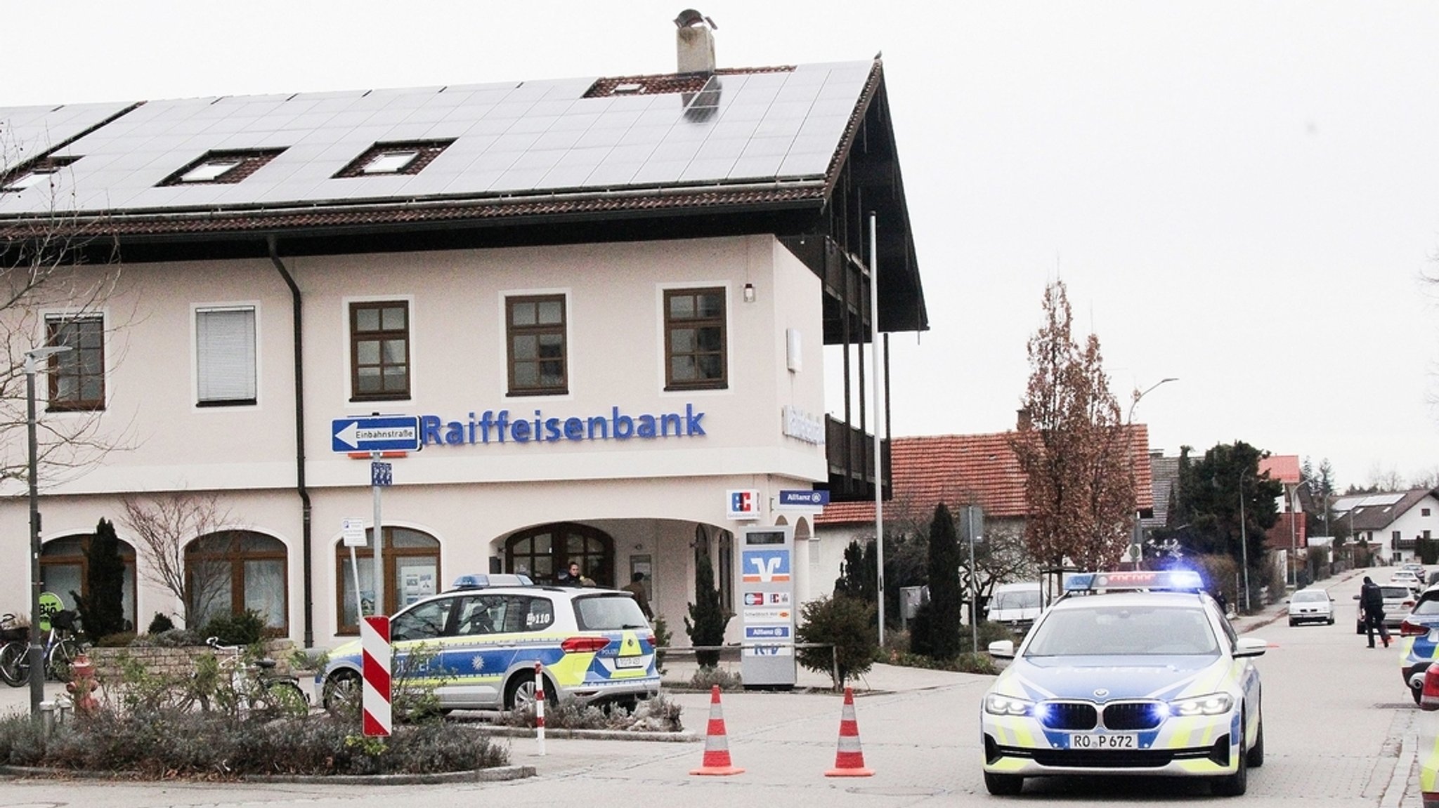 Nach Überfall auf Geldtransporter: Polizei sucht Fluchtfahrzeug