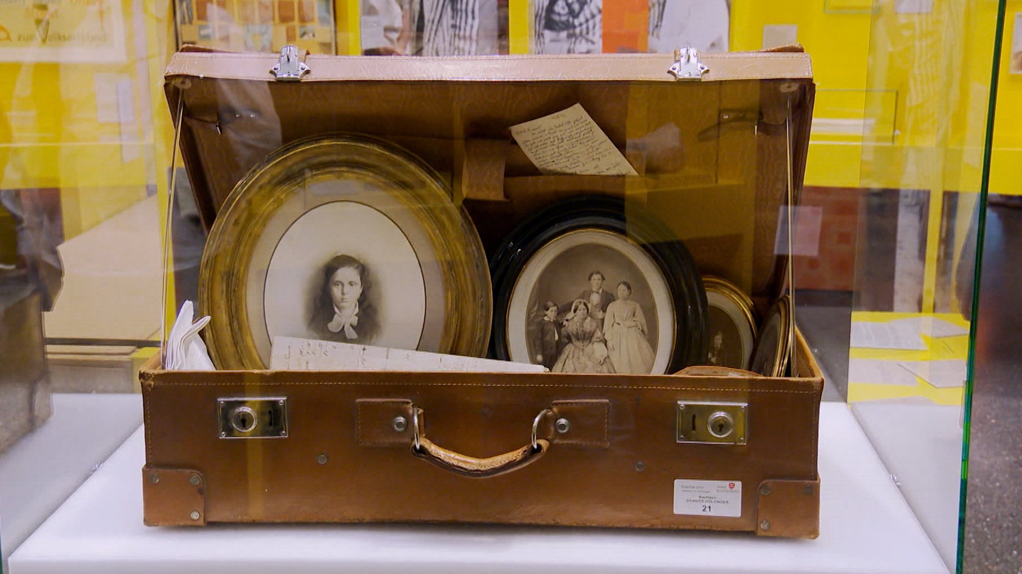 Highlight in Bonner Ausstellung: Koffer der deportierten jüdischen Familie Brandis aus Hauzenberg