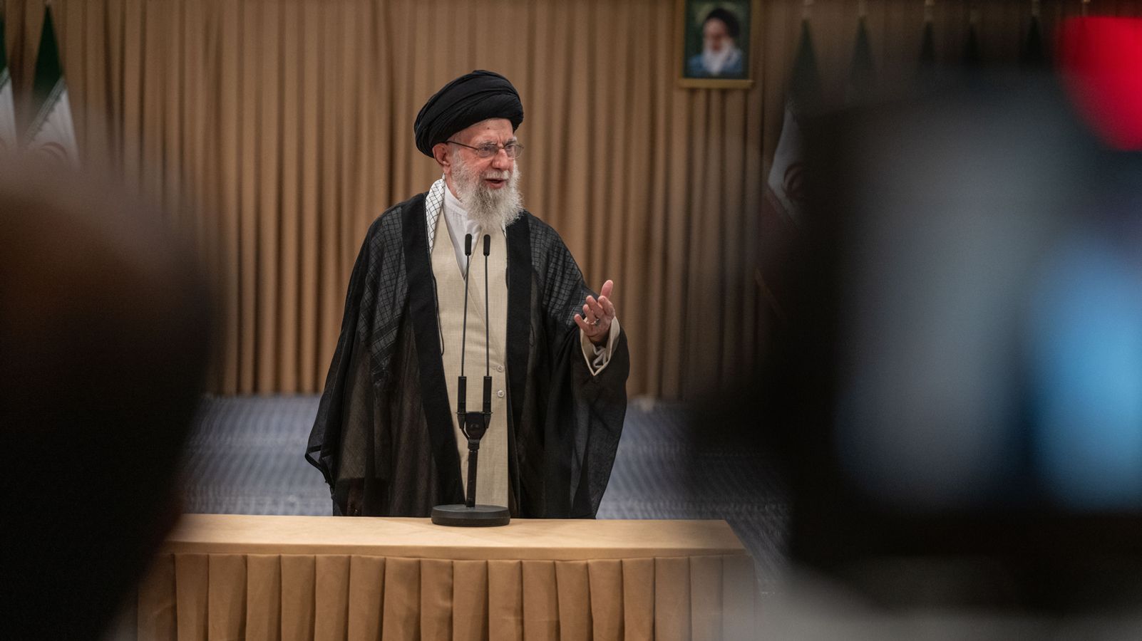 Nahost-Ticker: Iranischer Staatsführer Chamenei laut Trump tot - Bayerischer Rundfunk