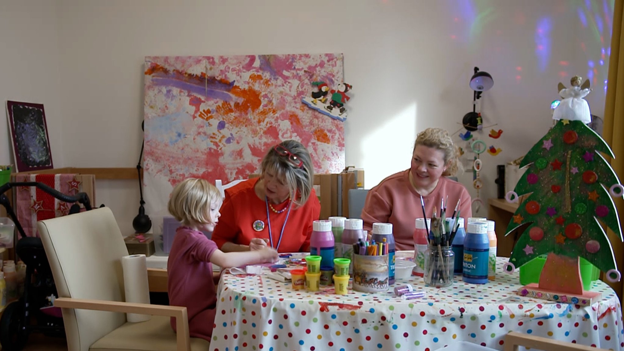 "Wie ein warmer Mantel im Winter": Leben im Kinderhospiz