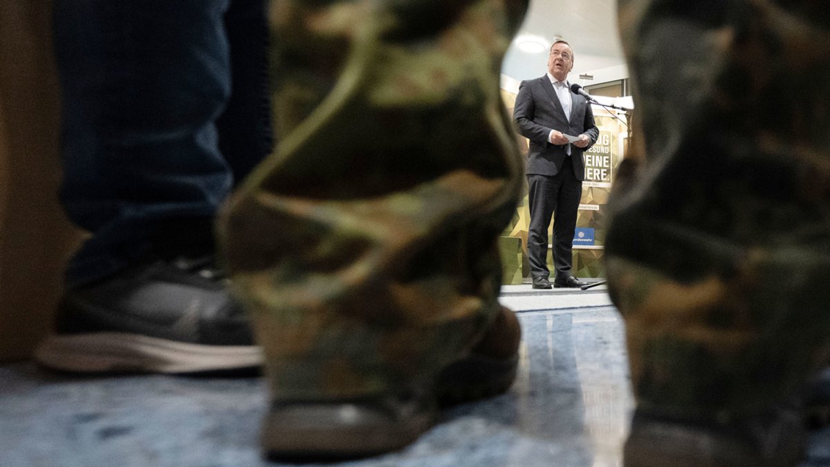 Pistorius will mehr Tempo bei Bewerbungsverfahren der Bundeswehr