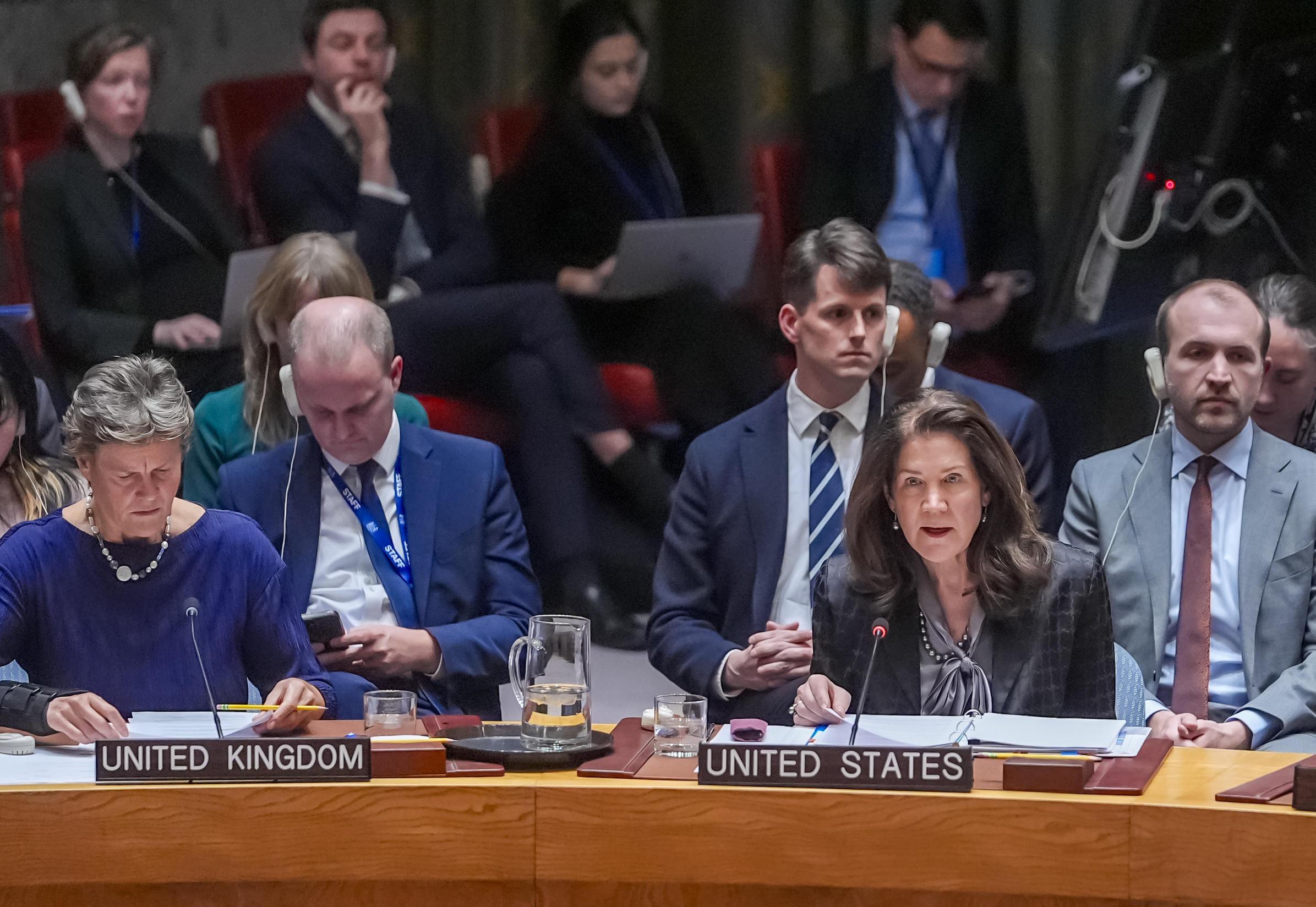 Dorothy Camille Shea spricht für die USA 