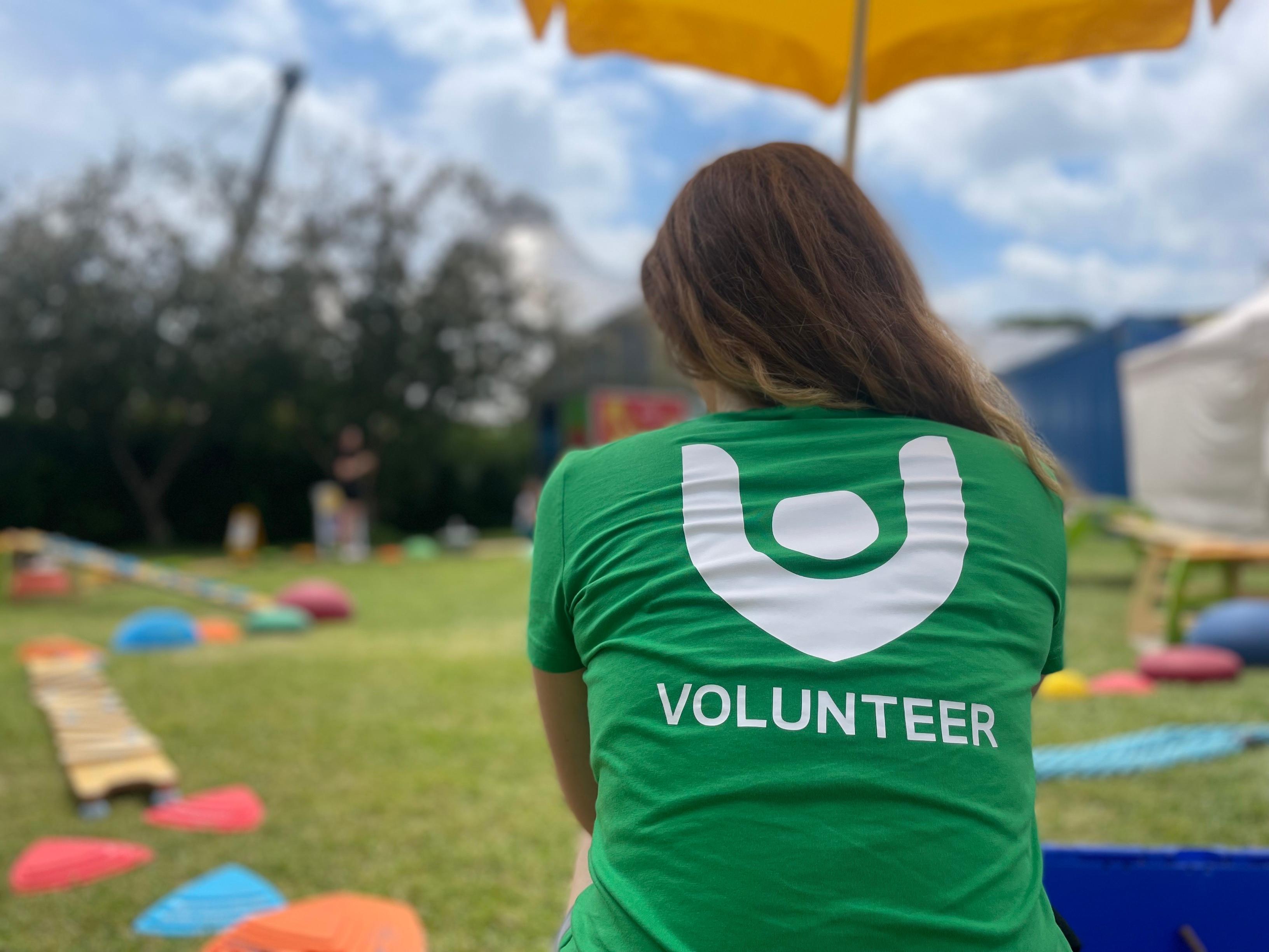 Über 16.000 Ehrenamtliche sind bundesweit während der EURO 2024 im Einsatz. 