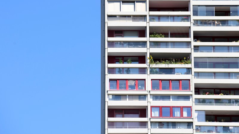 Wohnungen in einem Hochhaus (Archiv- und Symbolbild) | Bild: picture alliance / Geisler-Fotopress|Nancy Heusel/ Wohnungen in einem Hochhaus (Archiv- und Symbolbild)