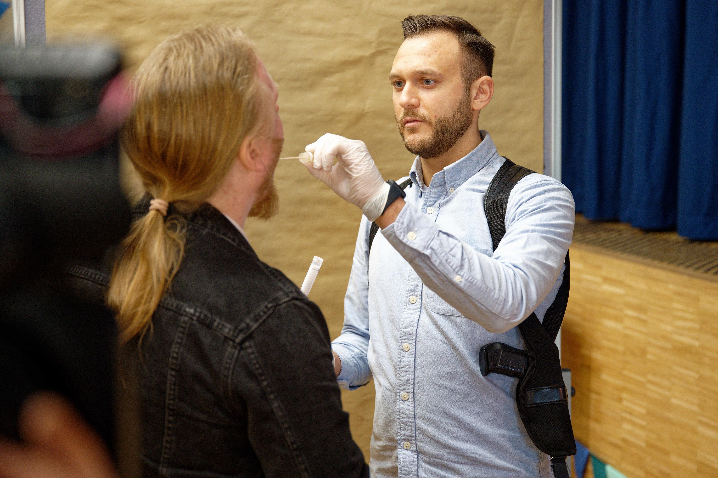 DNA-Test in einem Cold-Case (Symbolbild)