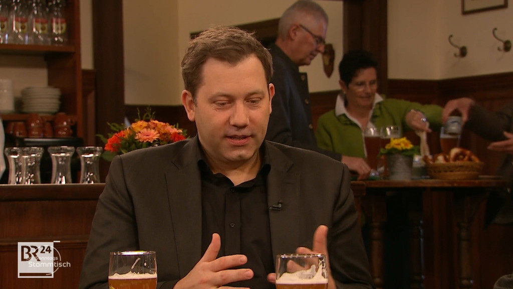 Lars Klingbeil am Sonntags-Stammtisch im BR Fernsehen