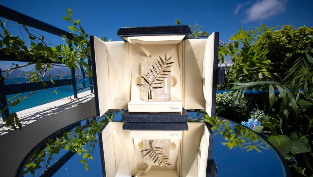 Die goldene Palme auf einer Terrasse in Cannes