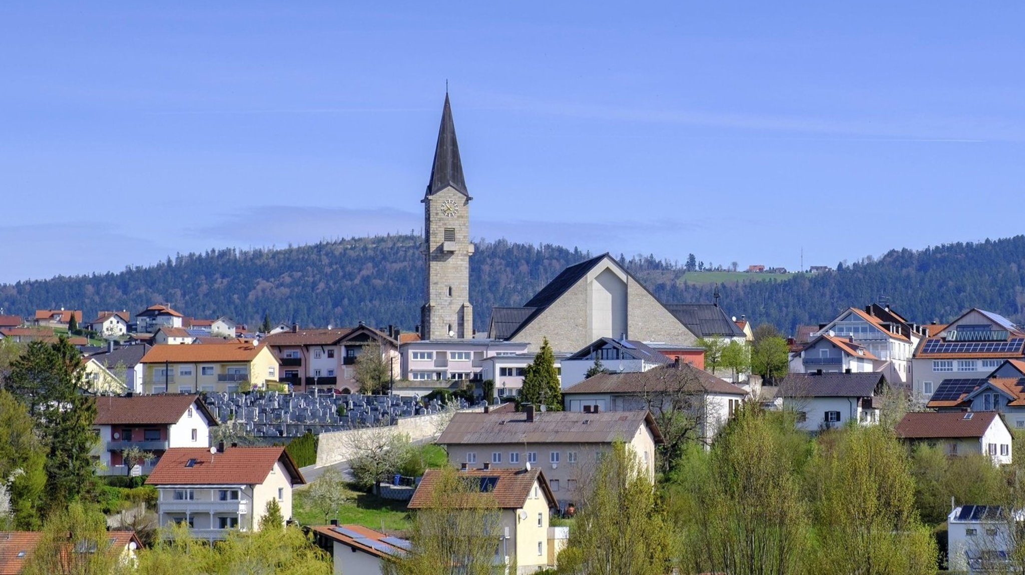 Die Kirche im niederbayerischen Hauzenberg.