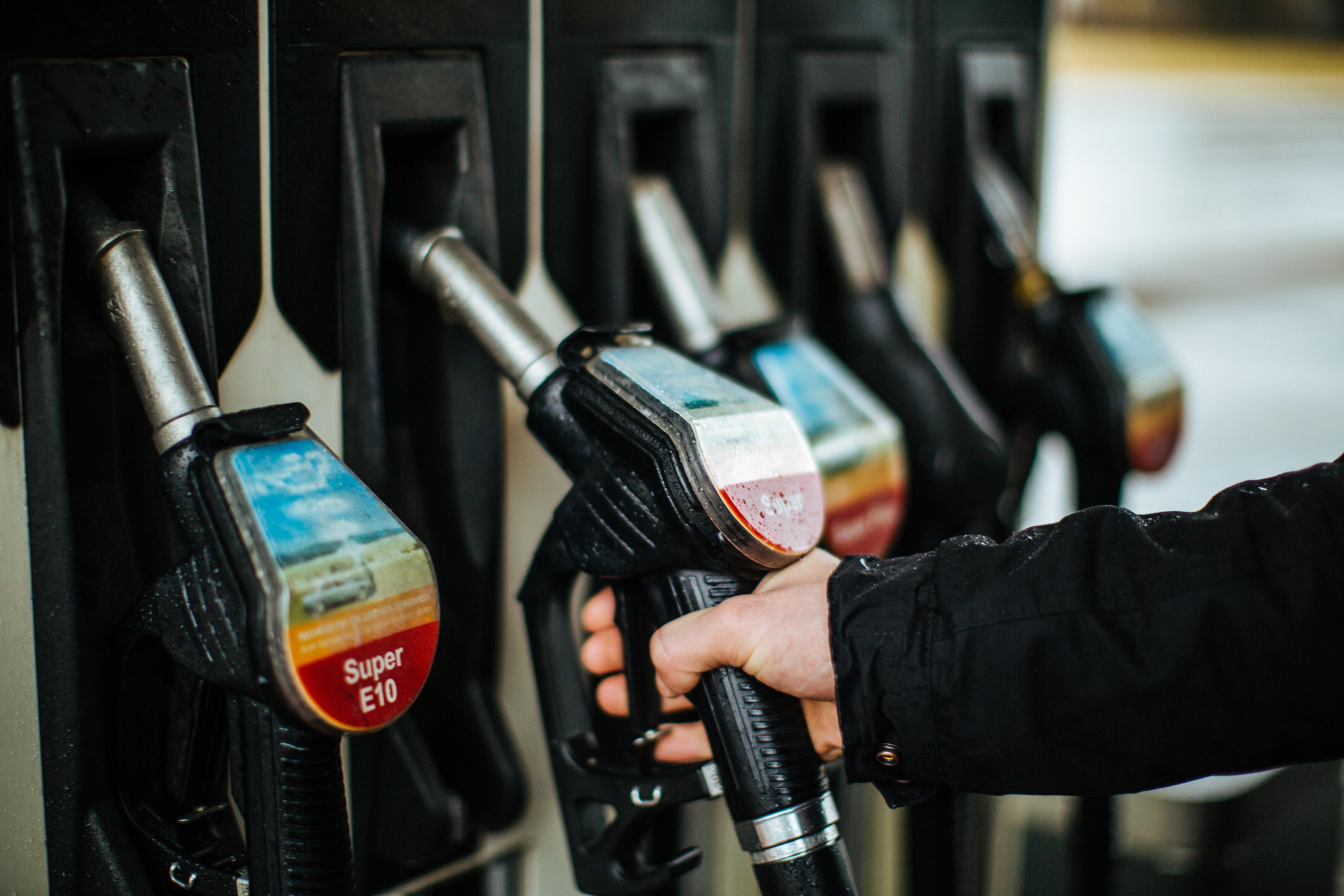 Zapfsäule an einer Tankstelle