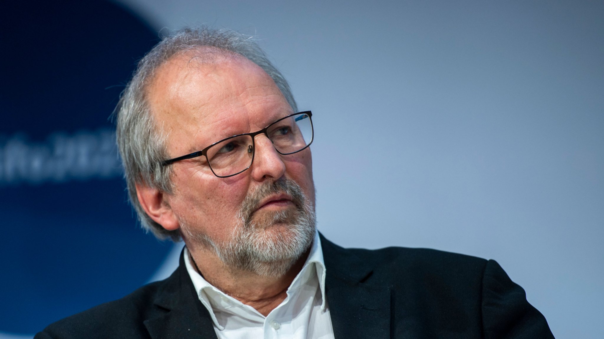 Sieht sich mit Rassismus-Vorwürfen konfrontiert: Heinz-Peter Meidinger | Bild: dpa-Bildfunk/Christophe Gateau Sieht sich mit Rassismus-Vorwürfen konfrontiert: Heinz-Peter Meidinger
