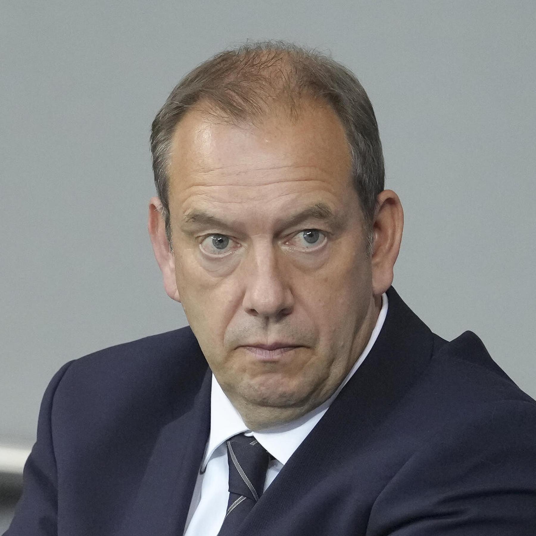 Wehrbeauftragter Otte: "Jeder ist aufgefordert, sich stärker einzubringen"