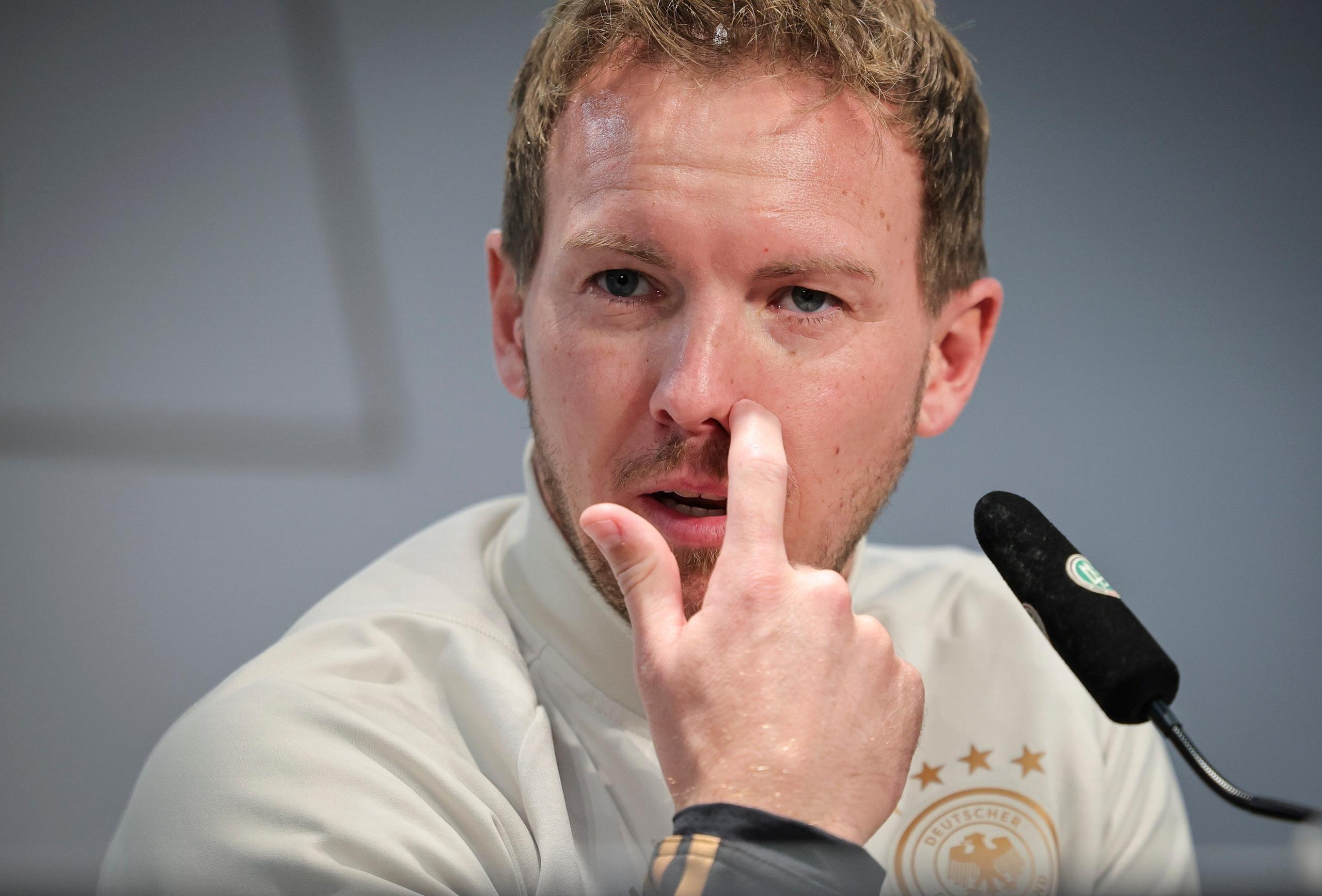 17.11.2023, Berlin: fFußball: Nationalmannschaft, Abschlusspressekonferenz vor dem Länderspiel gegen Türkei im Olympiastadion. Bundestrainer Julian Nagelsmann spricht auf der Abschlusspresskonferenz im Olympiastadion. Foto: Christian Charisius/dpa +++ dpa-Bildfunk +++