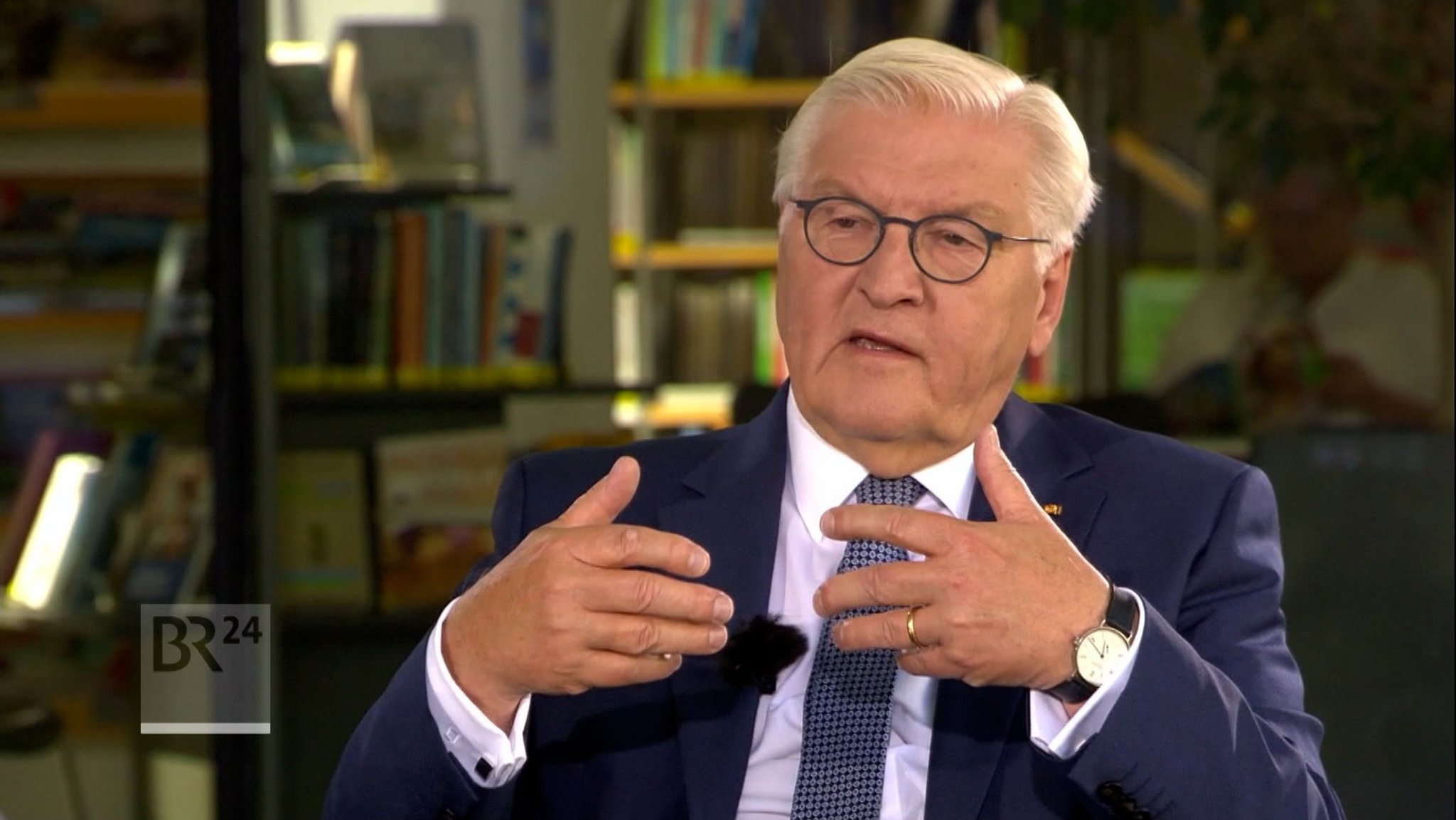 Frank-Walter Steinmeier im Interview mit dem BR