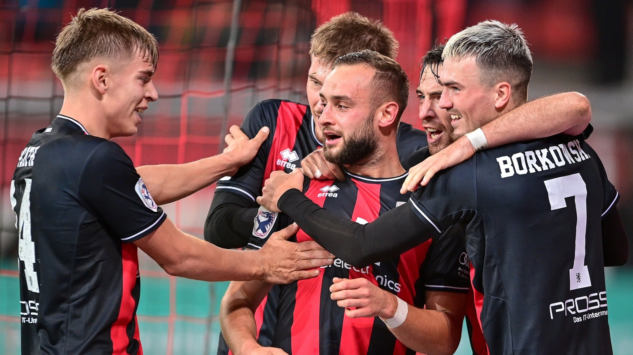 FC Ingolstadt: Jubel über das Tor zum 5:3 durch David Kopacz 