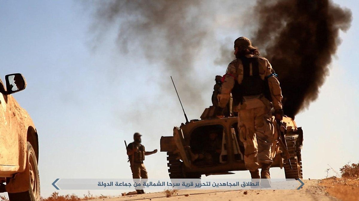 Ein Dschihadist kämpft in Syrien (Symbolbild)