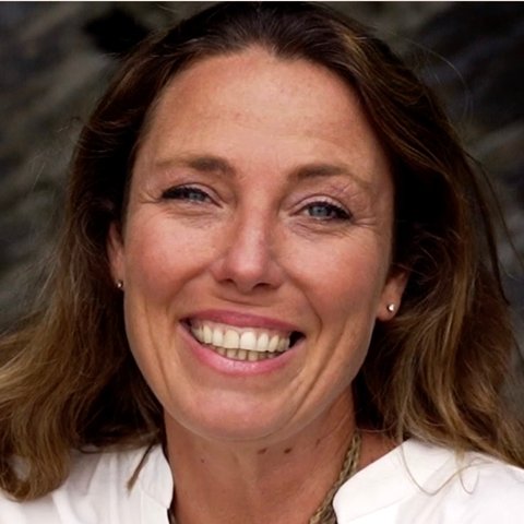 Christina Teuthorn-Mohr Christina Teuthorn-Mohr