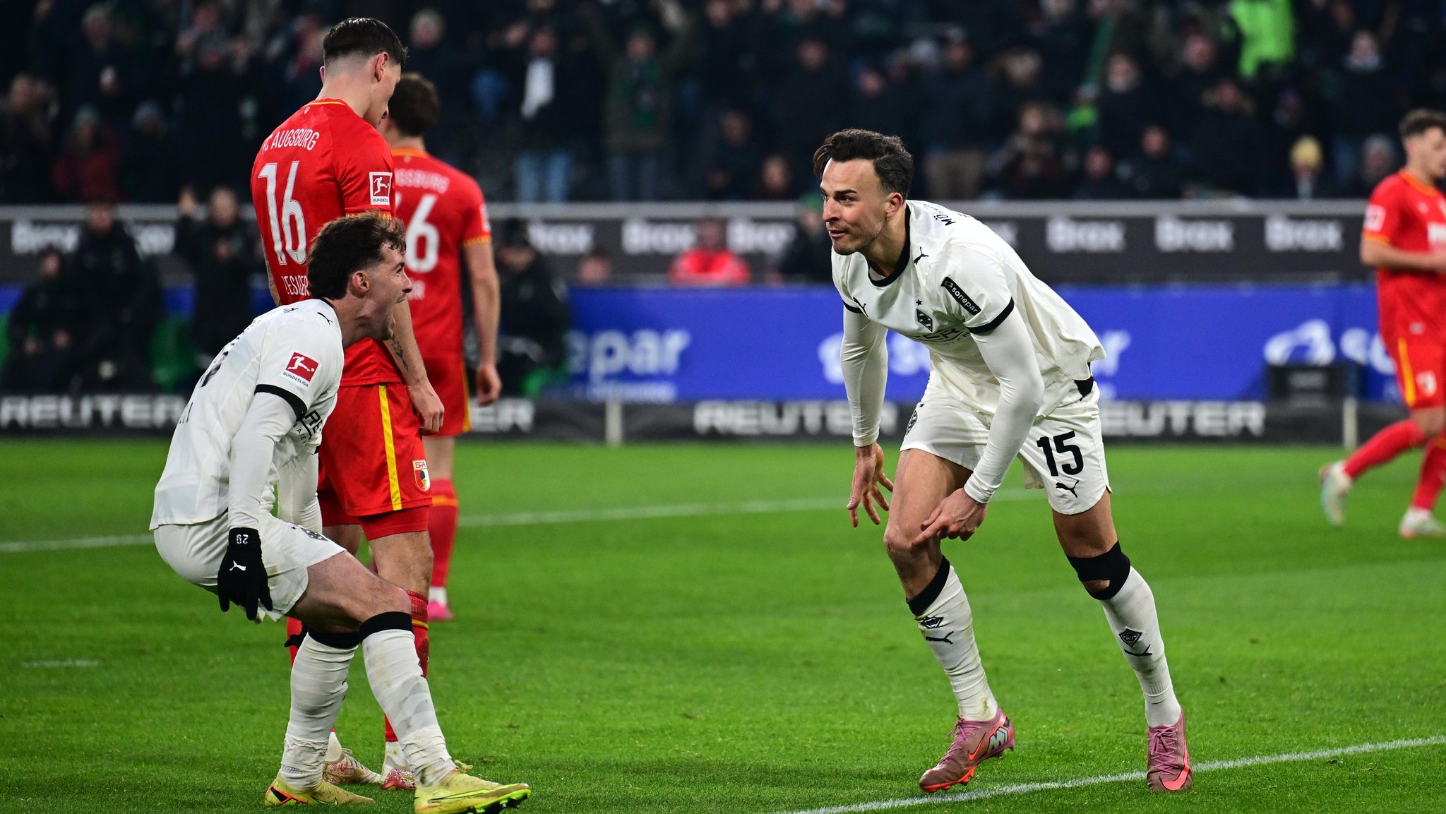 Klatsche zum Jahresstart: FC Augsburg in Gladbach chancenlos