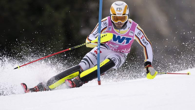 Linus Straßer beim Slalom in Wengen nach dem 1. Lauf  auf Rang vier