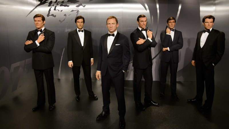 Die Wachsfiguren der bisherigen sechs James Bond-Darsteller bei Madame Tussauds. | Bild: dpa-Bildfunk/Madame Tussauds Die Wachsfiguren der bisherigen sechs James Bond-Darsteller bei Madame Tussauds.