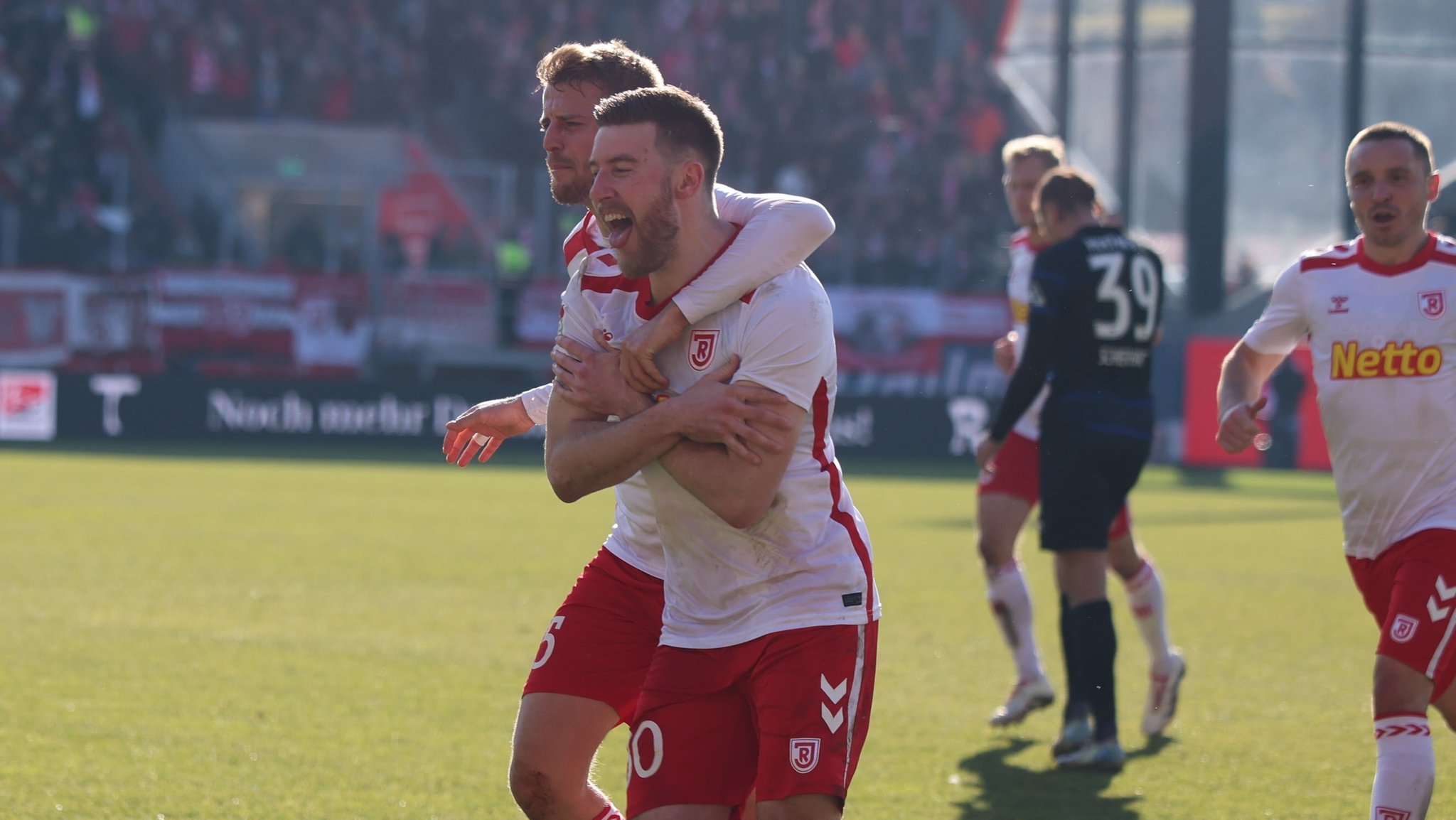 Wieder Hoffnung: Jahn Regensburg schlägt Hertha BSC 