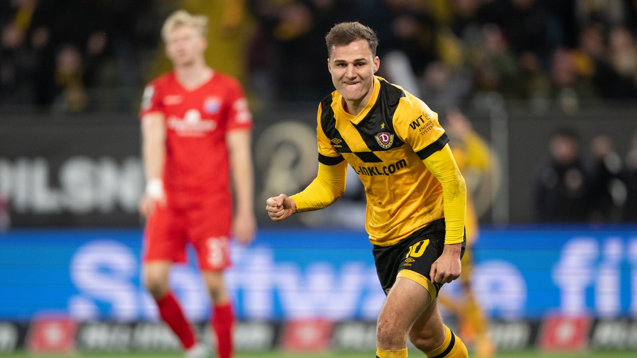 Jakob Lemmer bejubelt den 1:0-Führungstreffer für Dresden