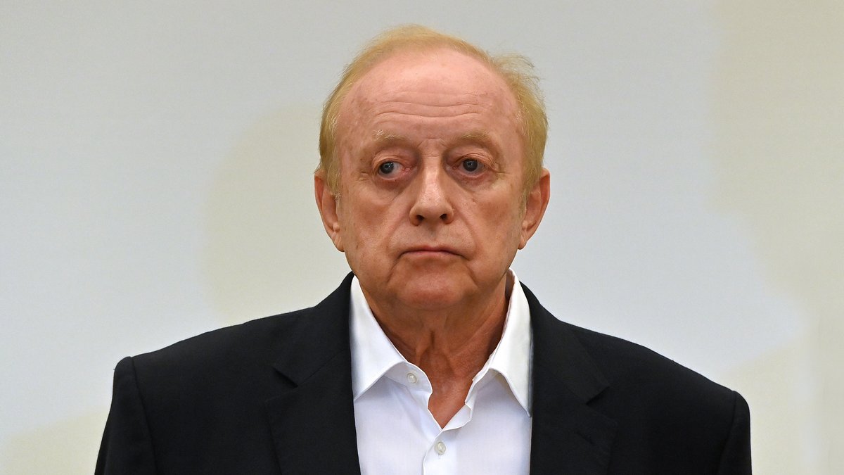 Alfons Schuhbeck während des Prozesses um Steuerhinterziehung vor dem Oberlandesgericht München am 12.10.2022