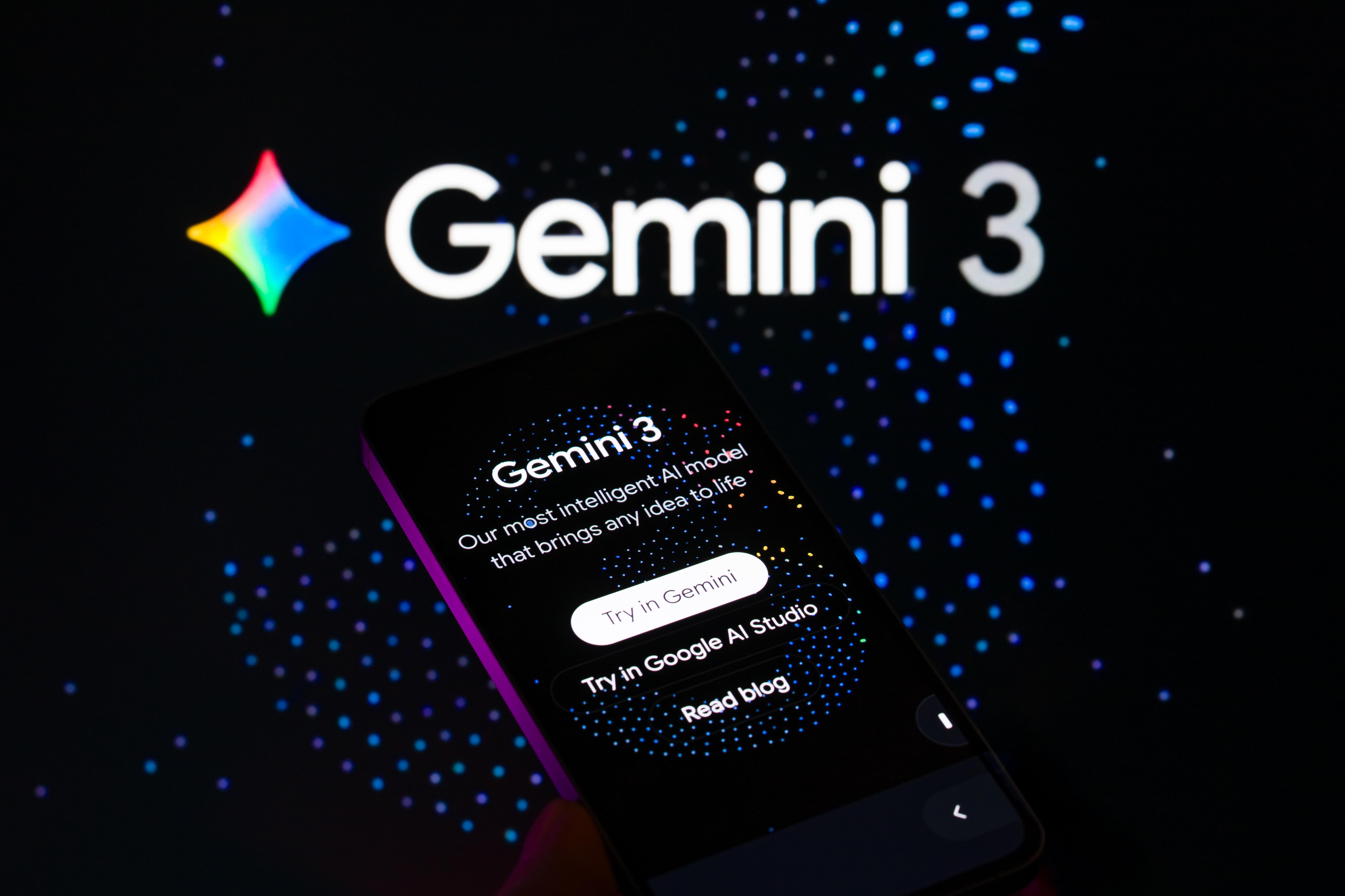 Die neue Google-KI Gemini versetzt die KI-Welt ist erfolgreich - so sehr, dass Google nun die Nutzung einschränken muss.