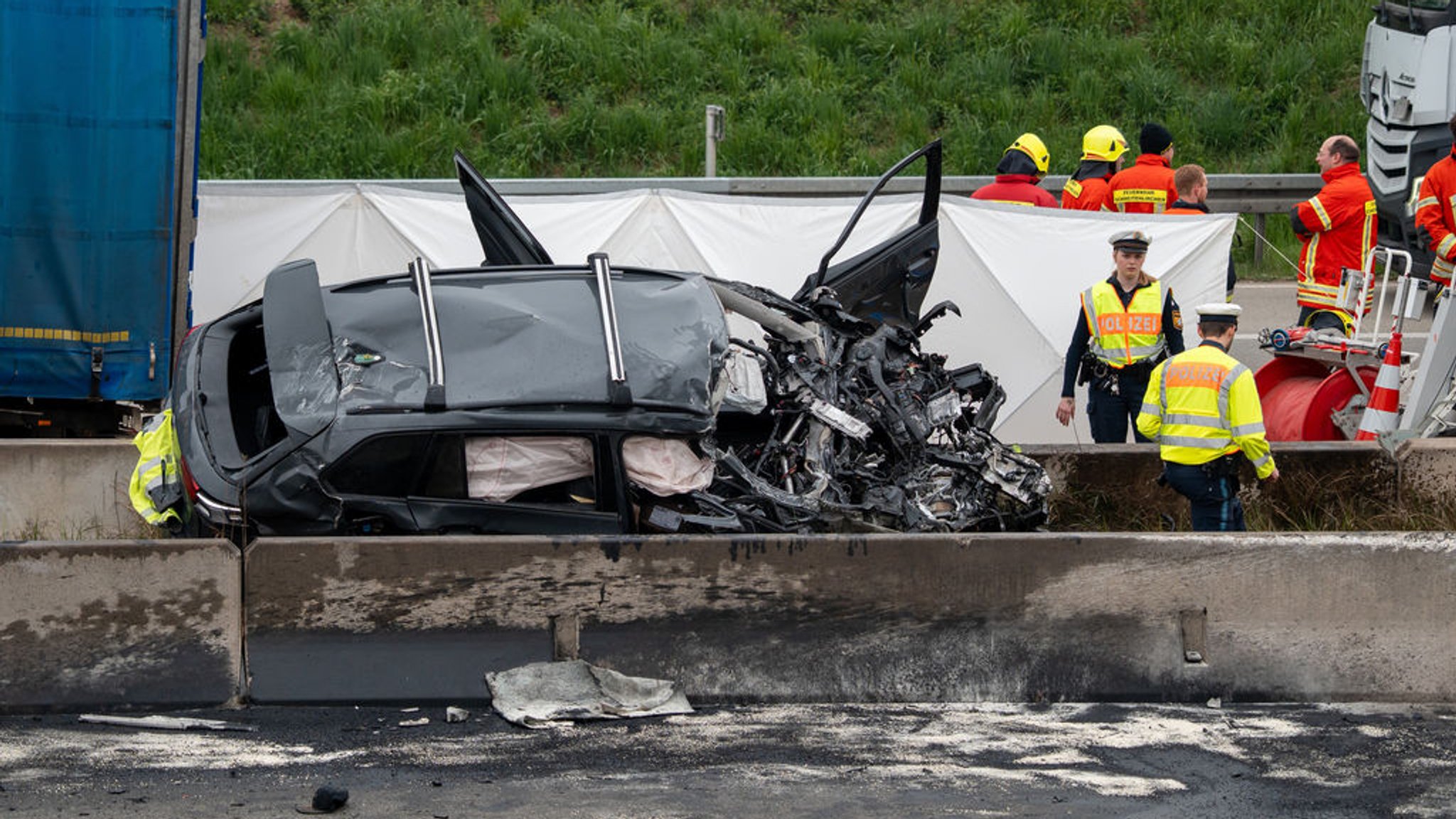Tödlicher Verkehrsunfall auf der A9 am Morgen