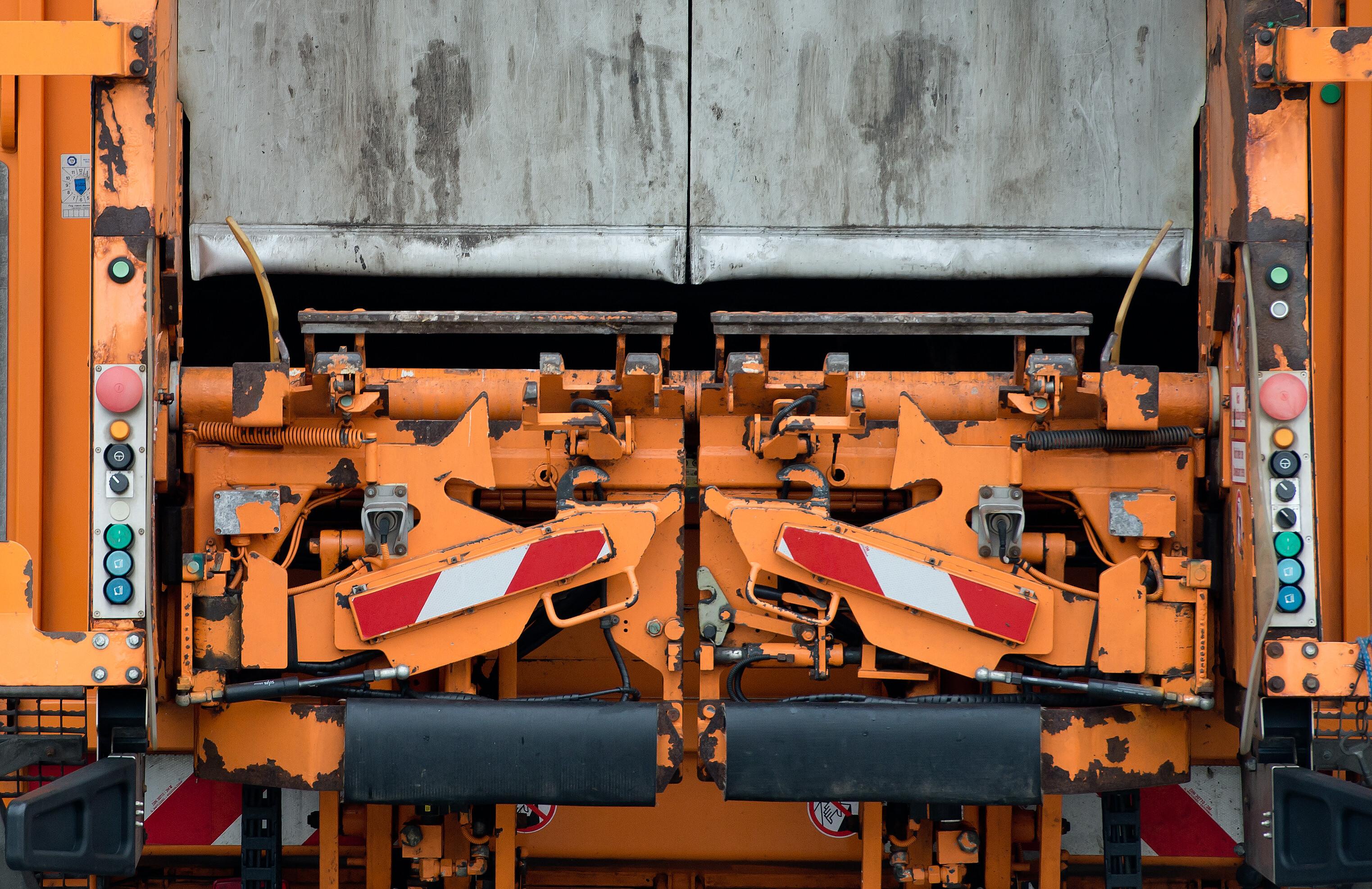 (Symbolbild) Müllabfuhr in Bayern